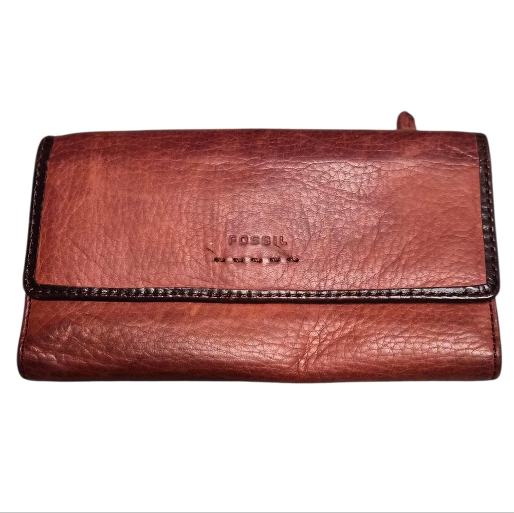 Fossil Brown Leather Clutch Wallet